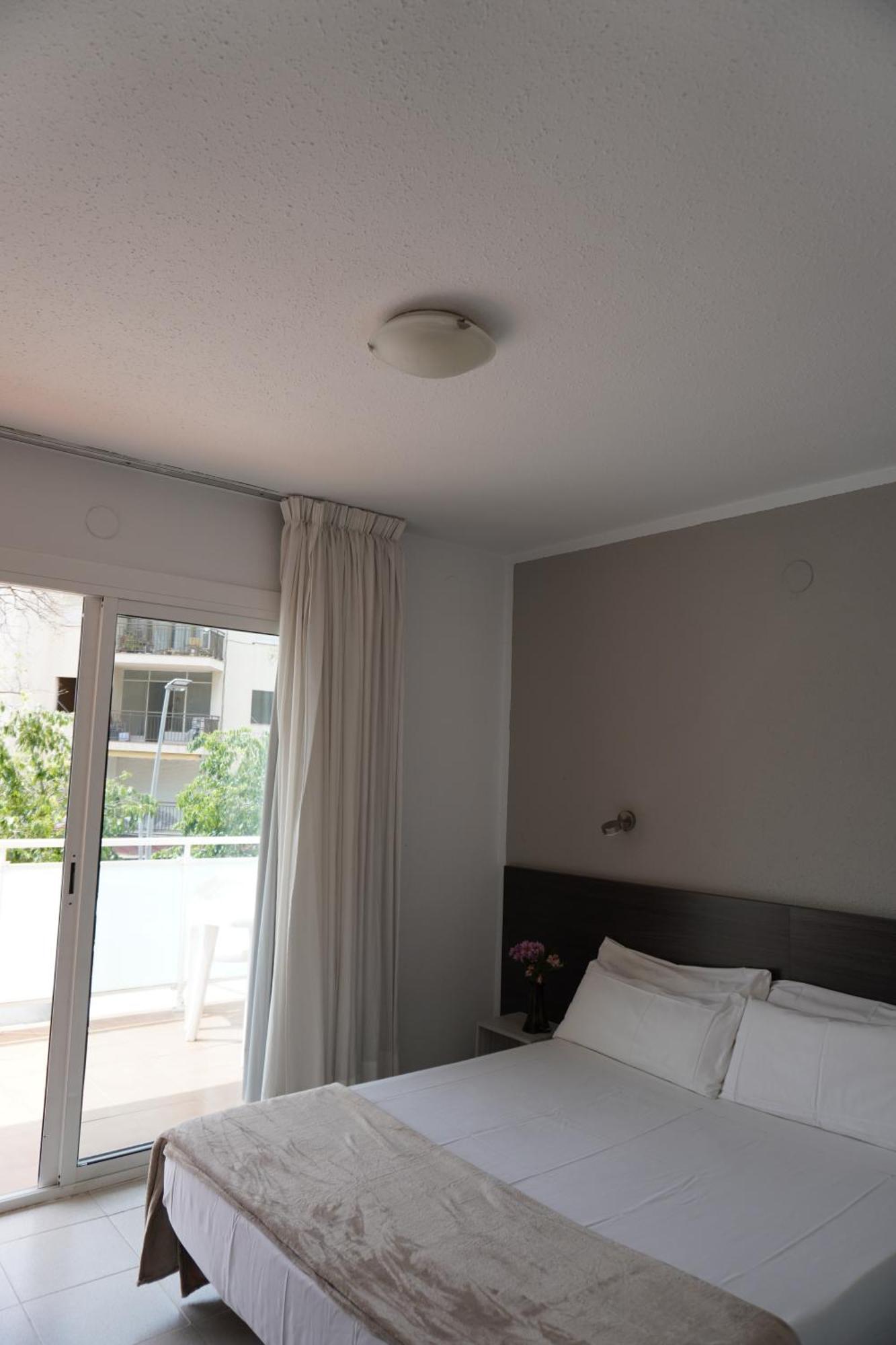 Ram Rooms Tahiti Salou Exterior photo